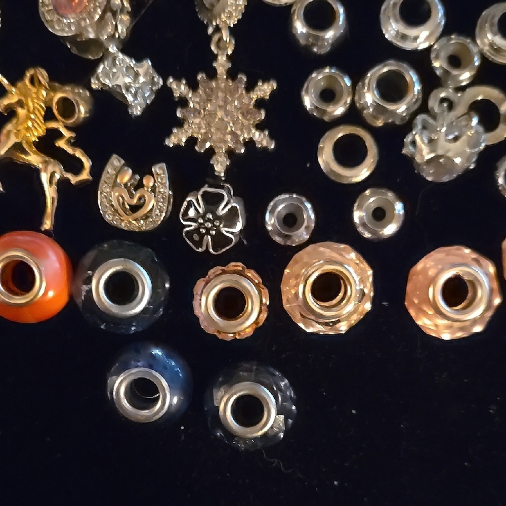 Assorted Charm Beads Collection - Picture 11 of 11